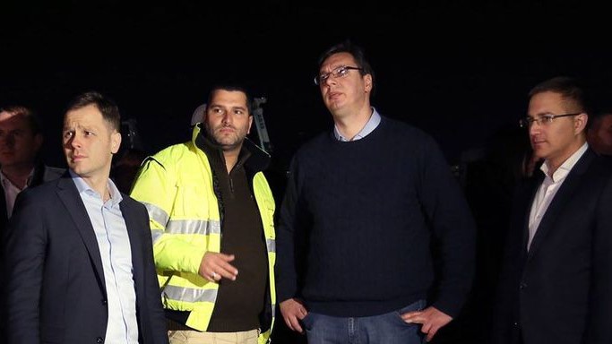 Ivan Bošnjak (drugi sleva) u društvu Malog, Vučića i Stefanovića tokom posete gradilištu „Beograda na vodi“ (foto: „Milenijum tim“)